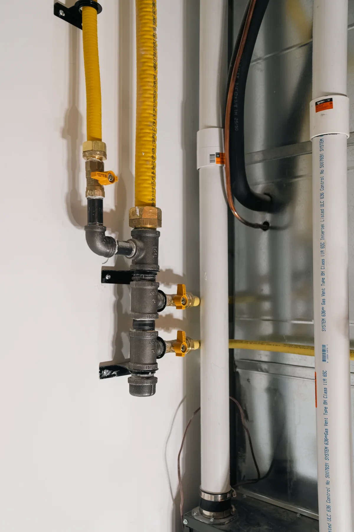 Completed gas-line equipment connection
