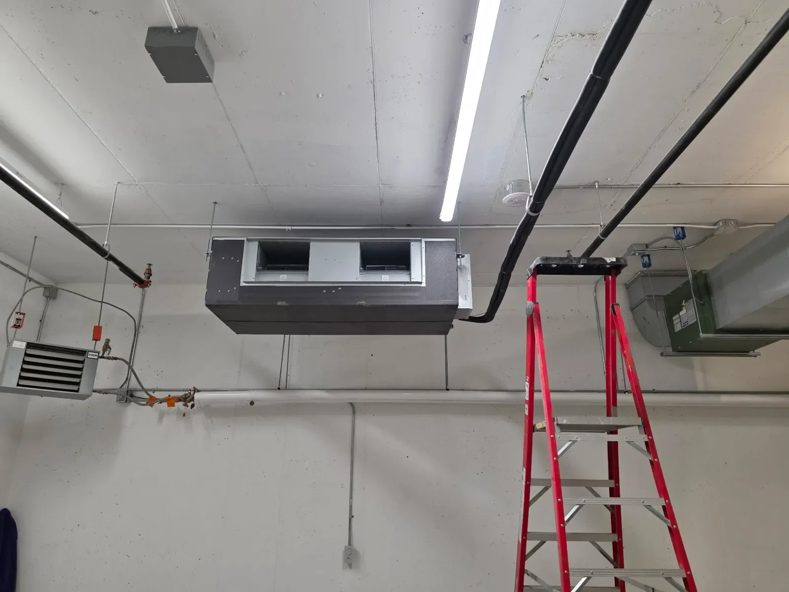VRF & VRV service photo 7